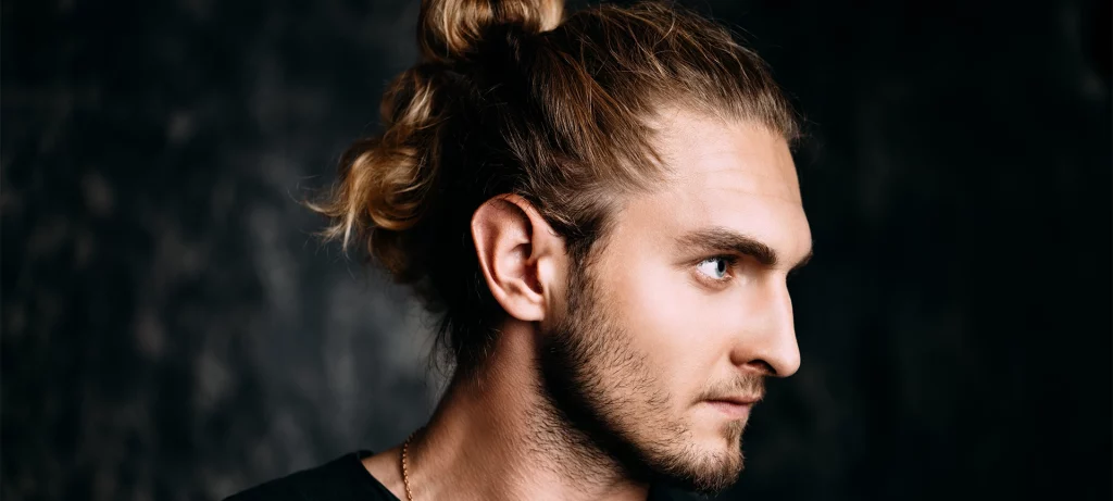 men hairstyle with long fore head